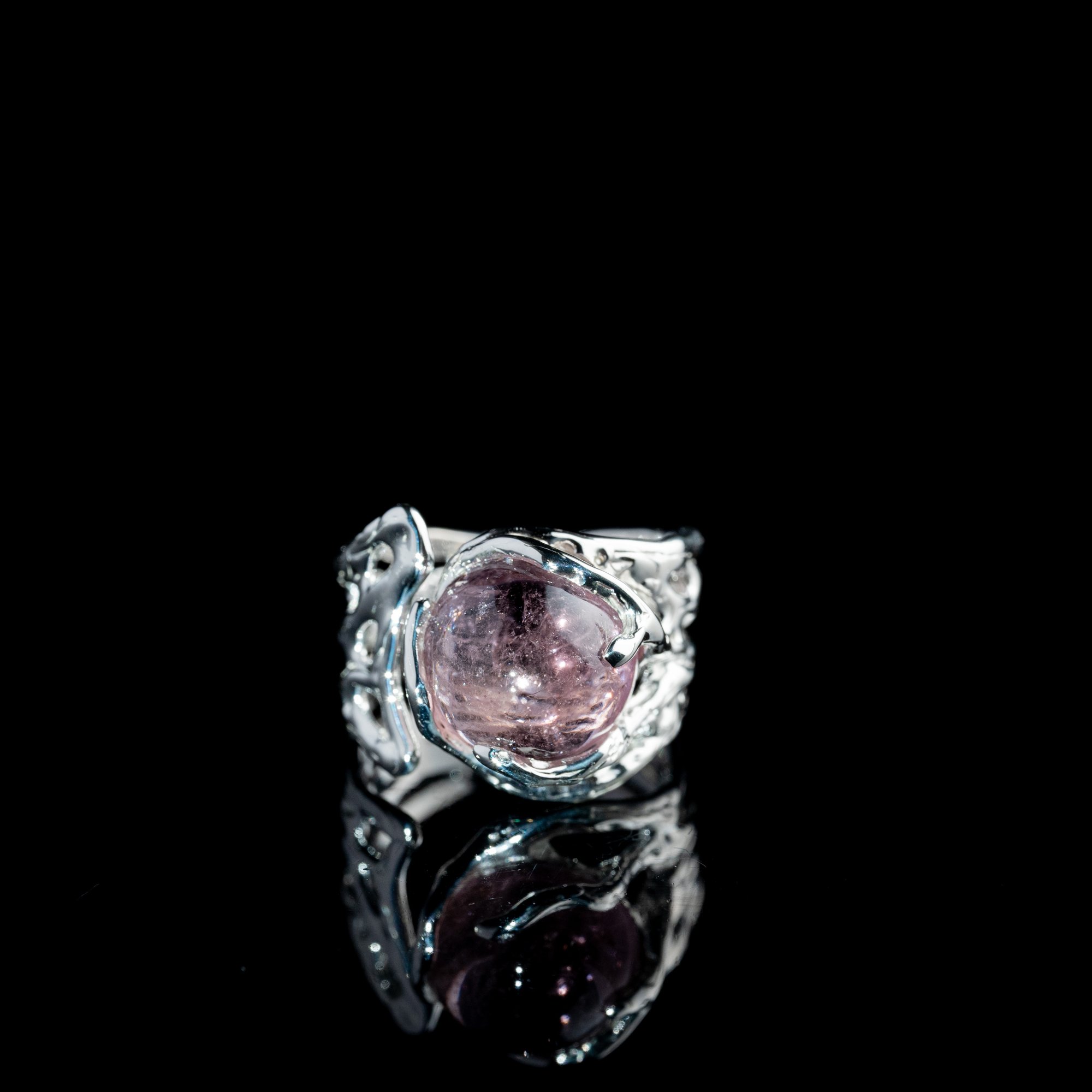 Каблучка з фіолетовим турмаліном