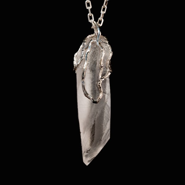 Кулон з кварцом