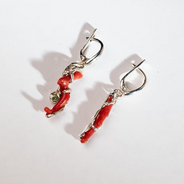 Сережки з коралів