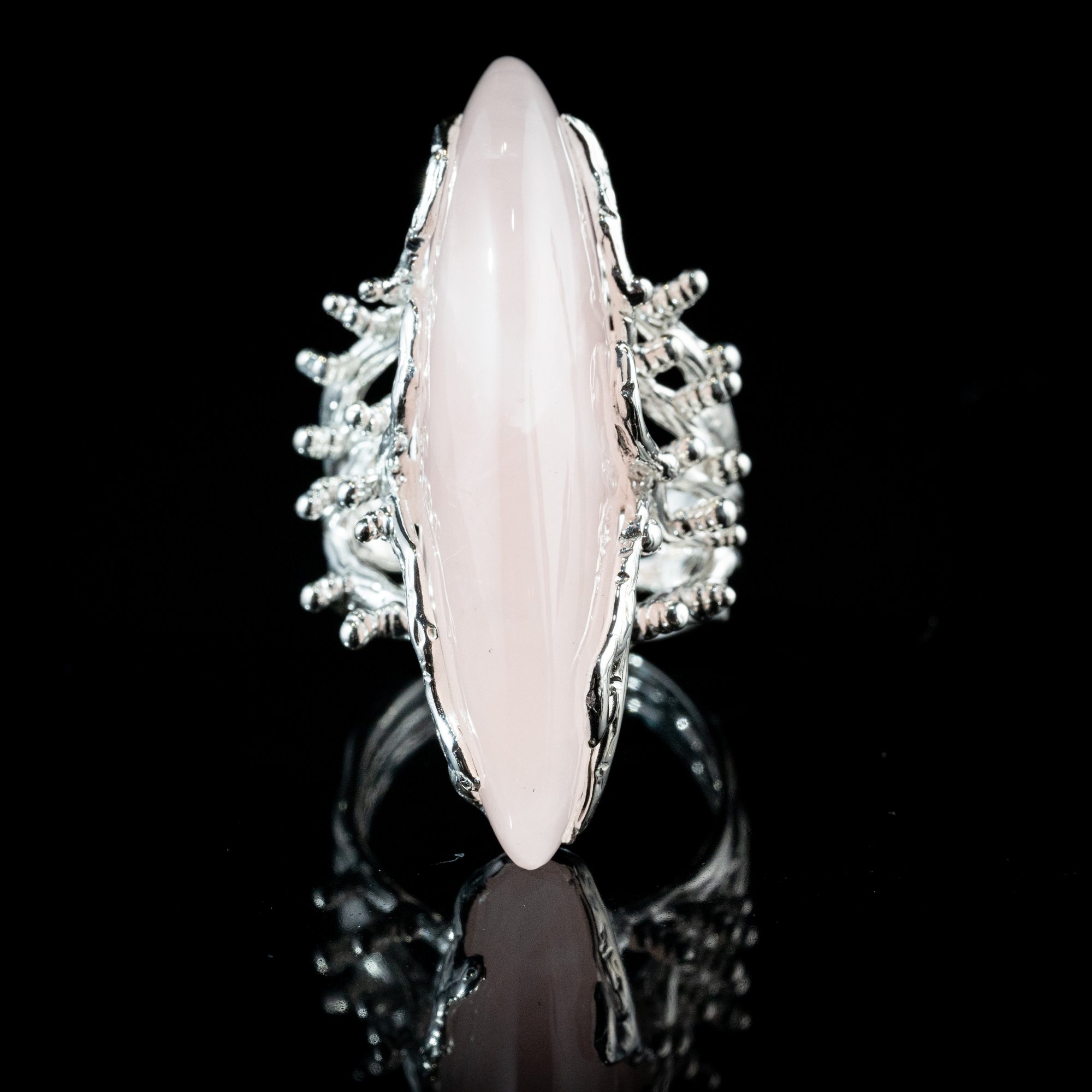 Каблучка з рожевим кварцом