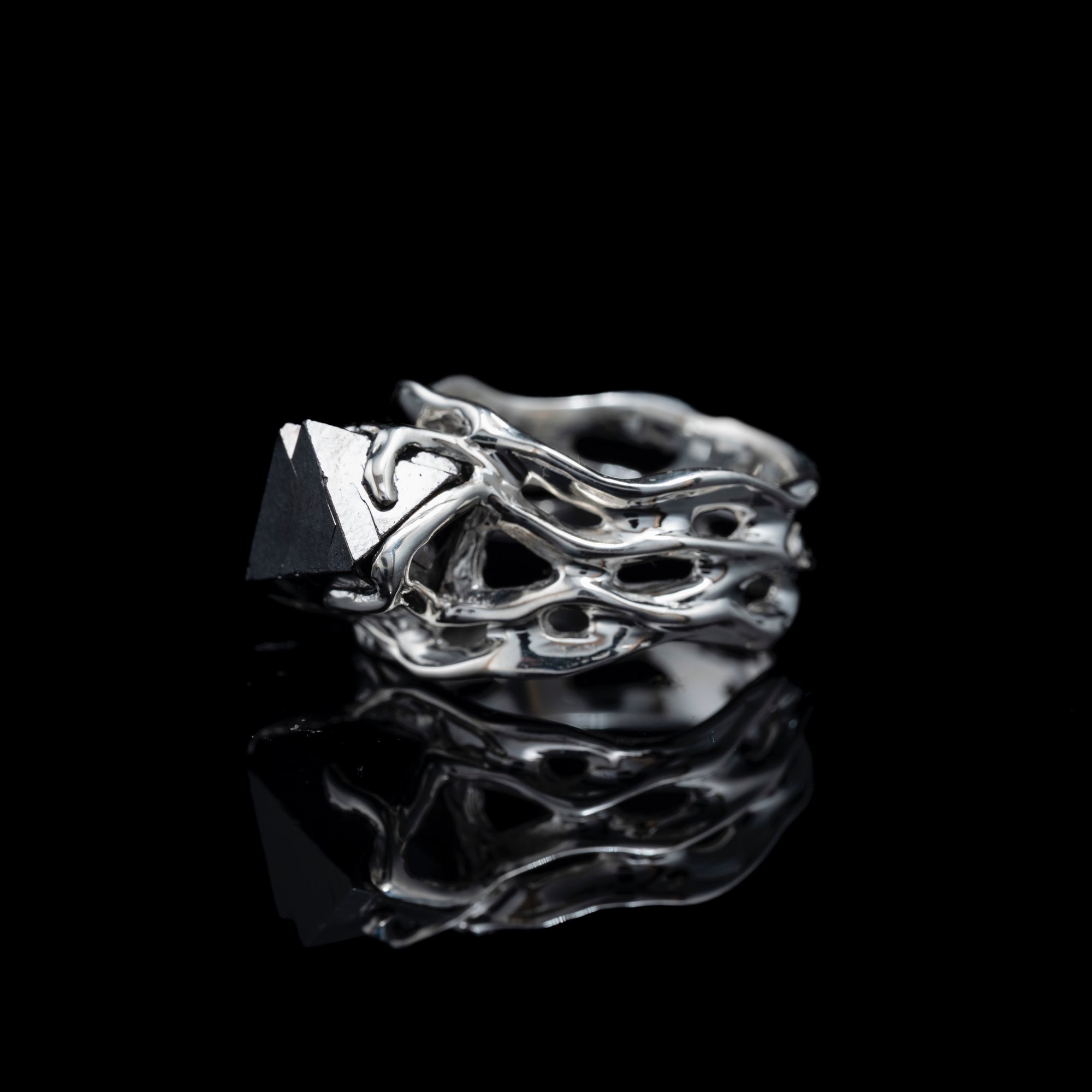 Каблучка з магнетитом - зображення 2