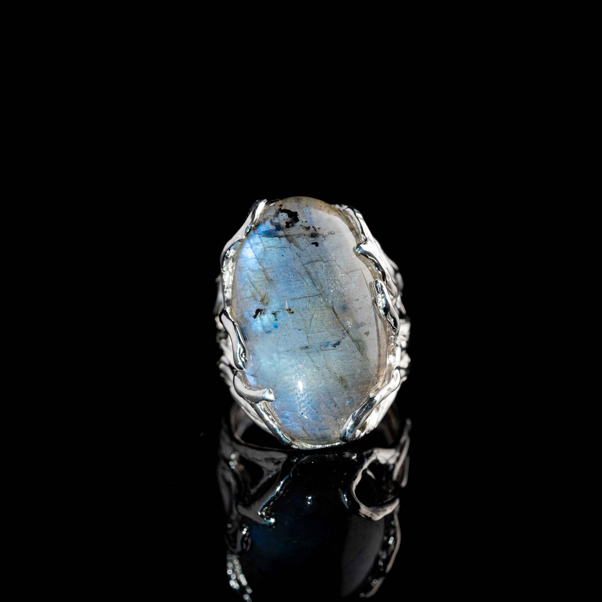 Каблучка з лабрадоритом