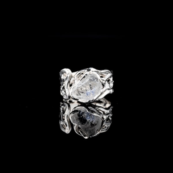 Ring with Quartz and Dumortierite Inclusions