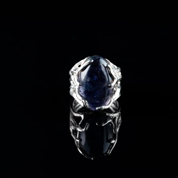 Каблучка з іолітом