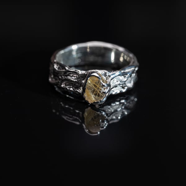 Каблучка з рутилованим кварцом