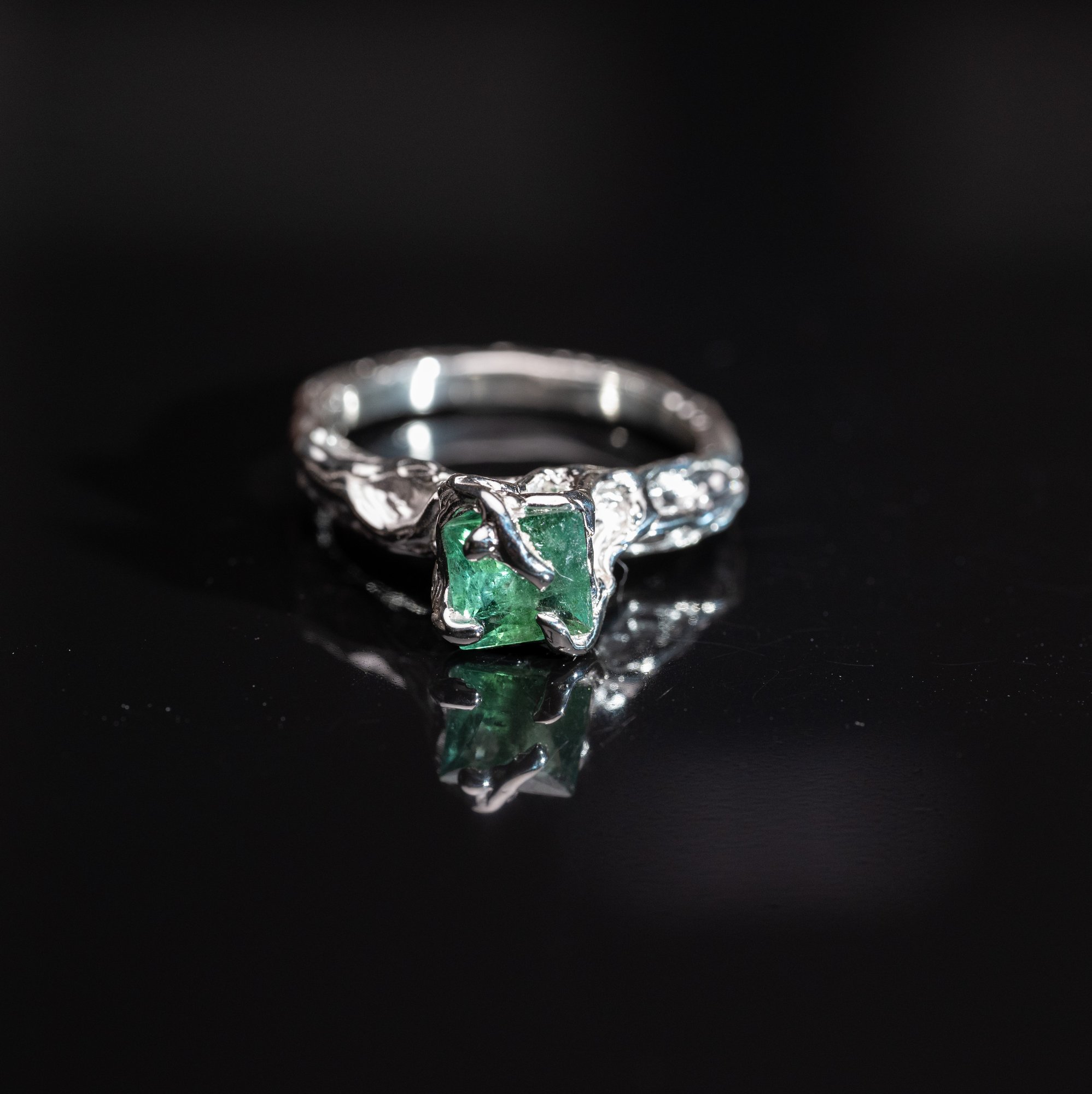 Каблучка з турмаліном