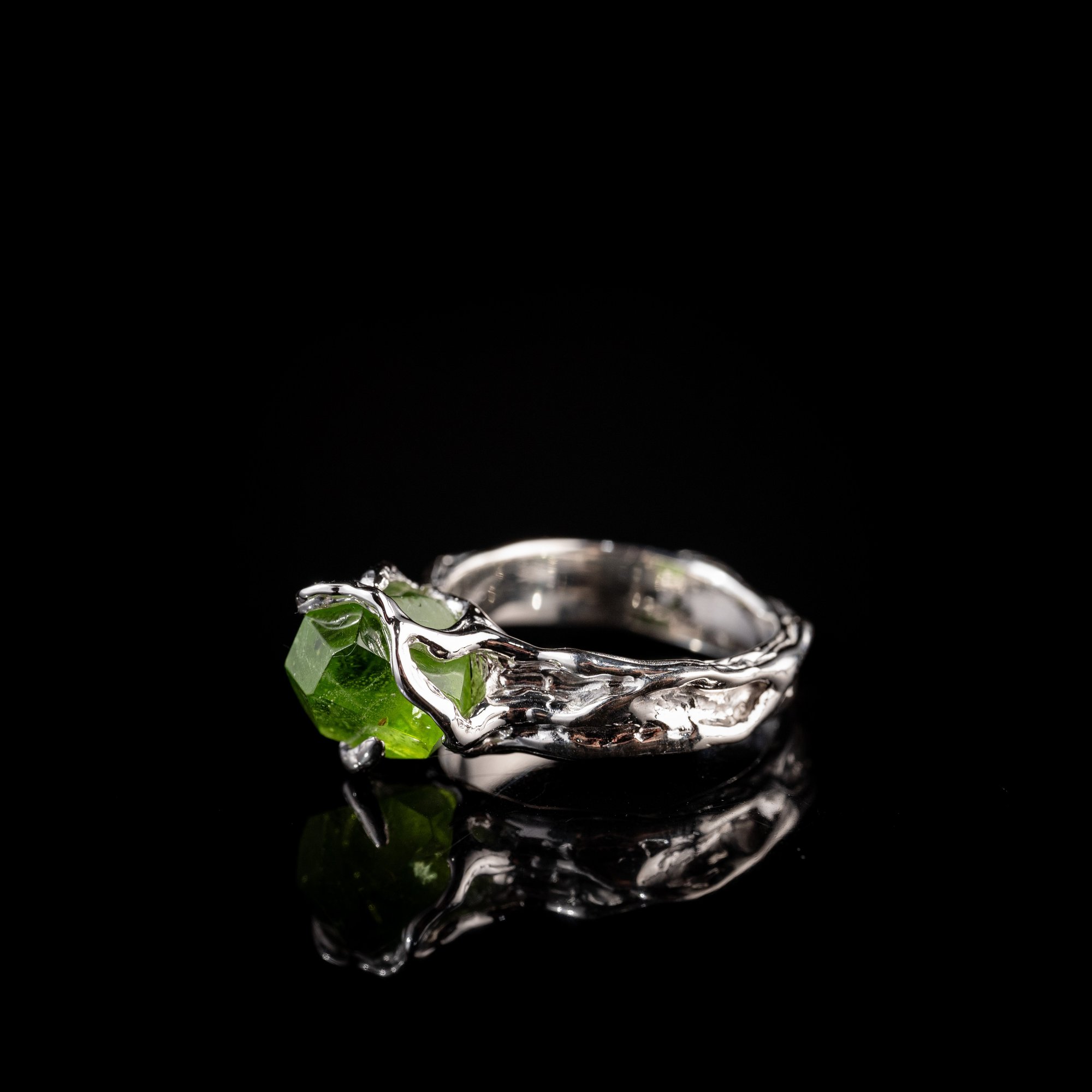 Каблучка з хризолітом - зображення 2