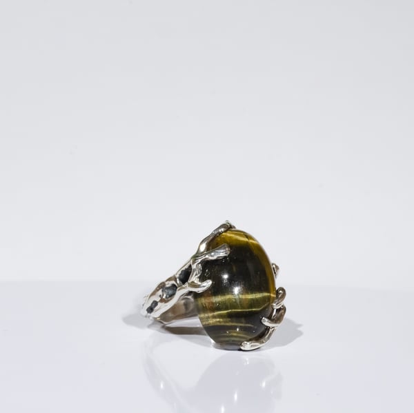 Каблучка з тигровим оком