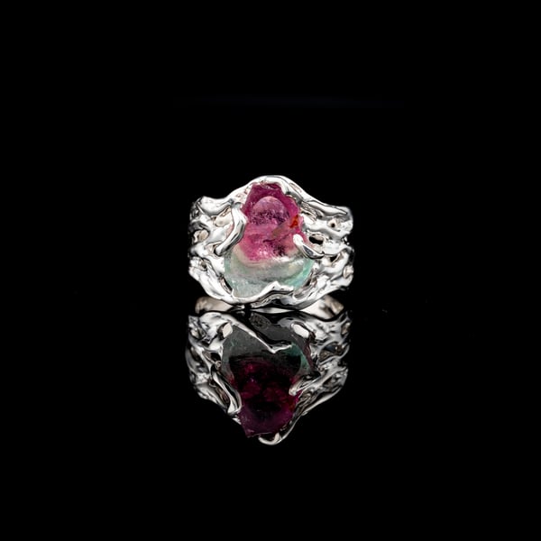 Каблучка з поліхромним турмаліном