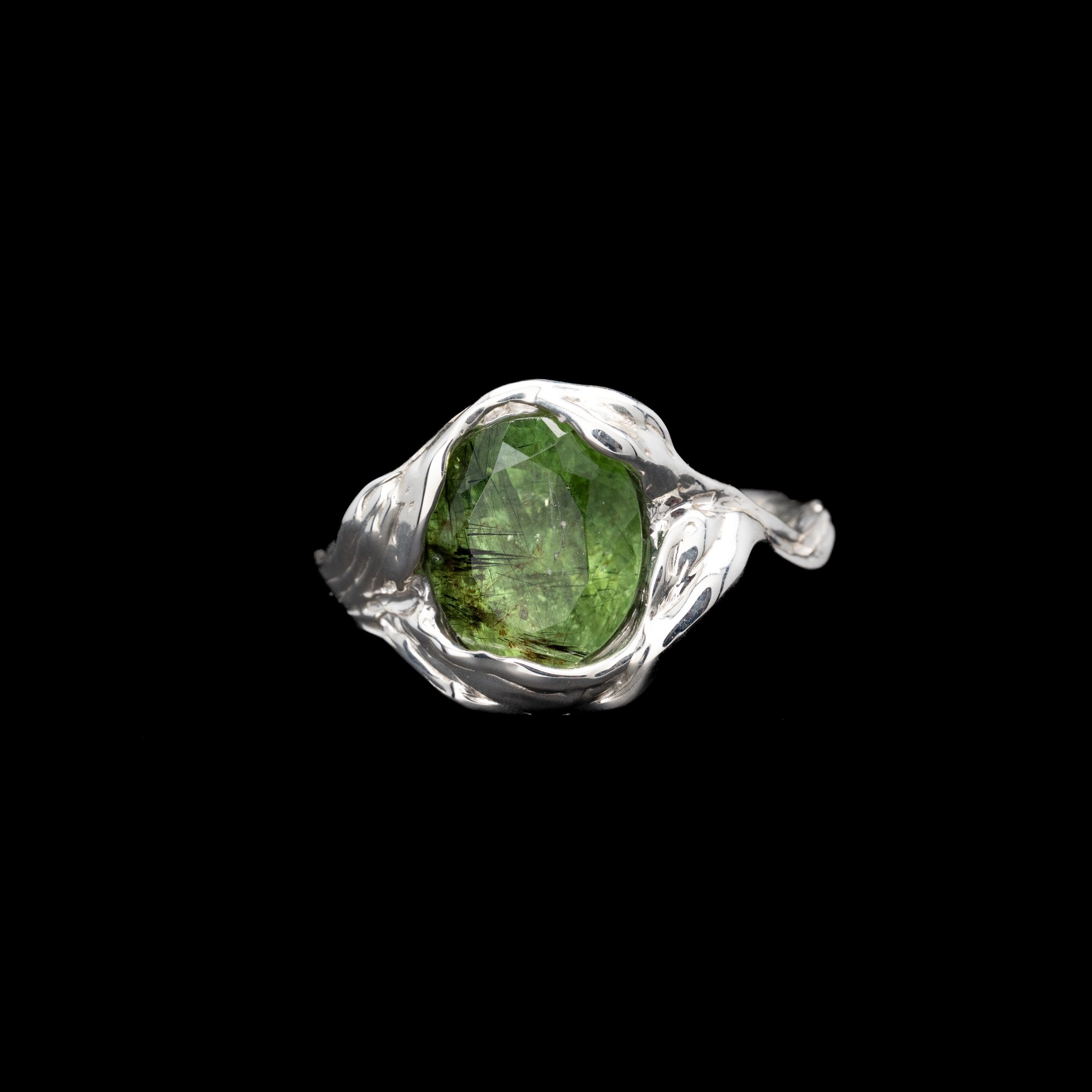 Каблучка з перідотом