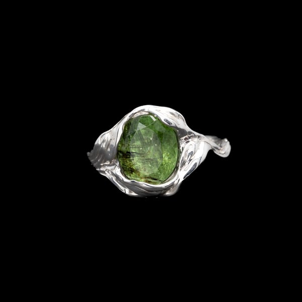 Каблучка з перідотом