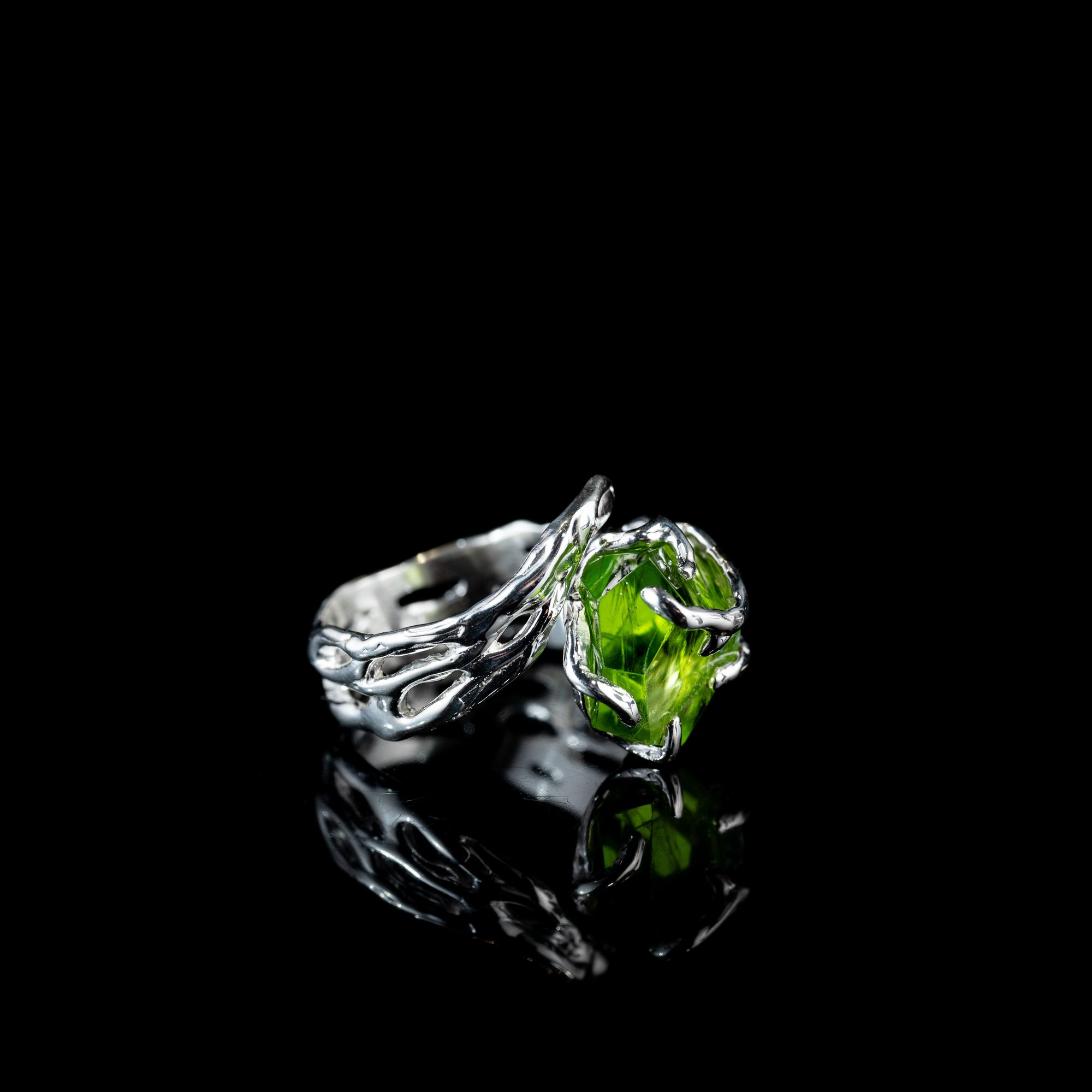 Каблучка з хризолітом - зображення 3