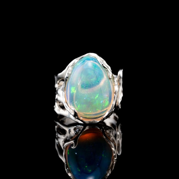 Каблучка з опалом