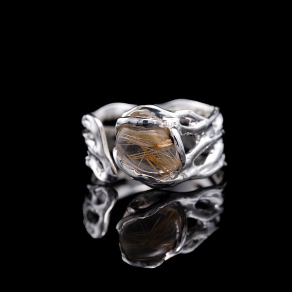 Каблучка з кварцом з включенням рутилу