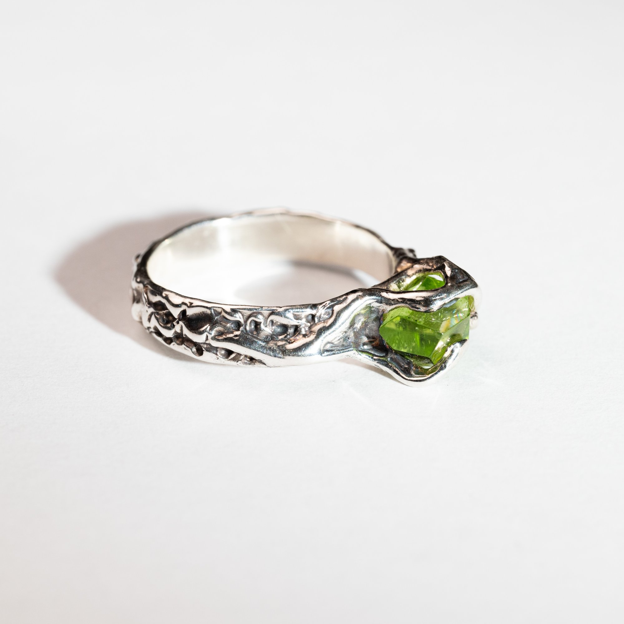 Каблучка з хризолітом - зображення 3