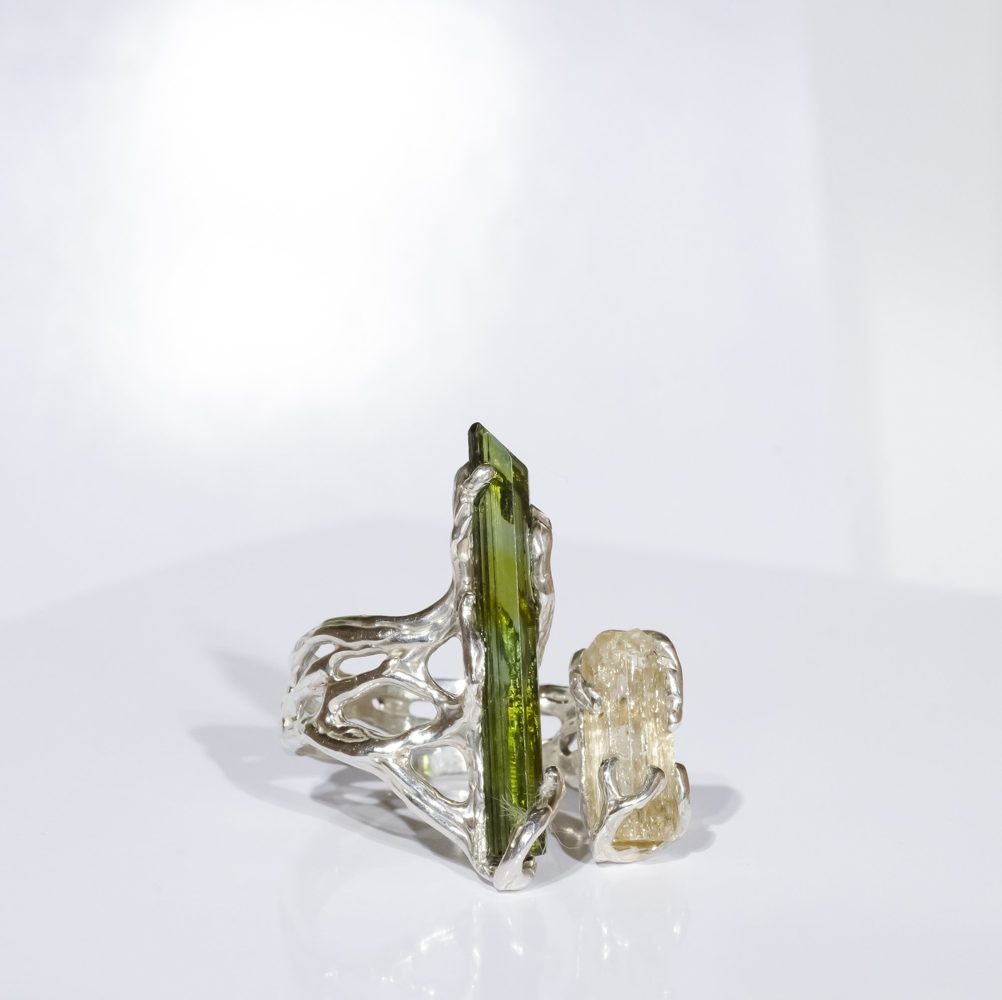 Каблучка з турмаліном та топазом імперіалом