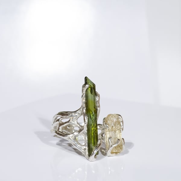 Каблучка з турмаліном та топазом імперіалом