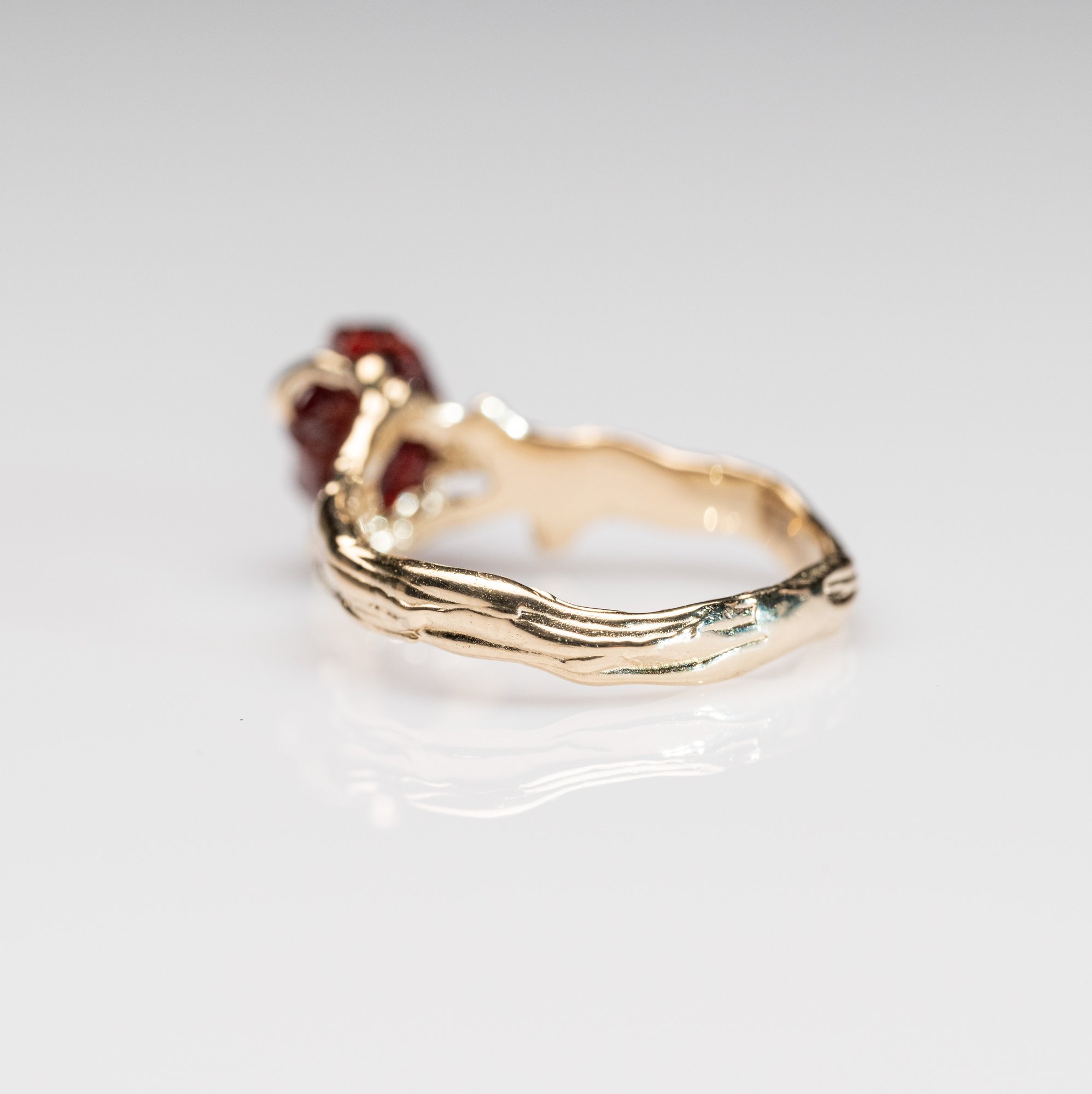 Золота каблучка з гранатом (спессартин) - зображення 5