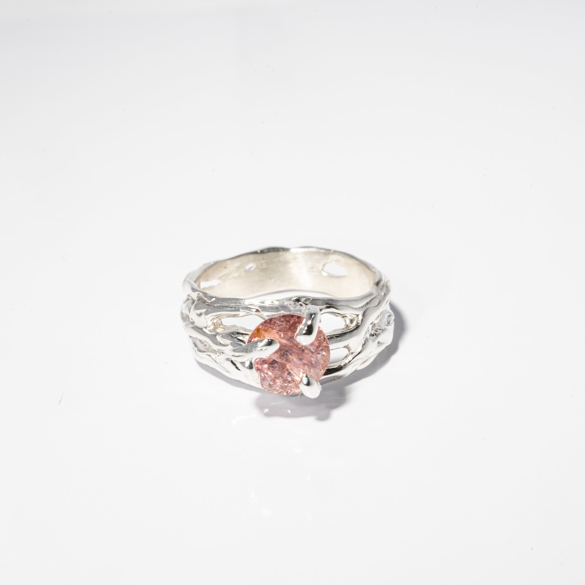 Каблучка з рожевим турмаліном