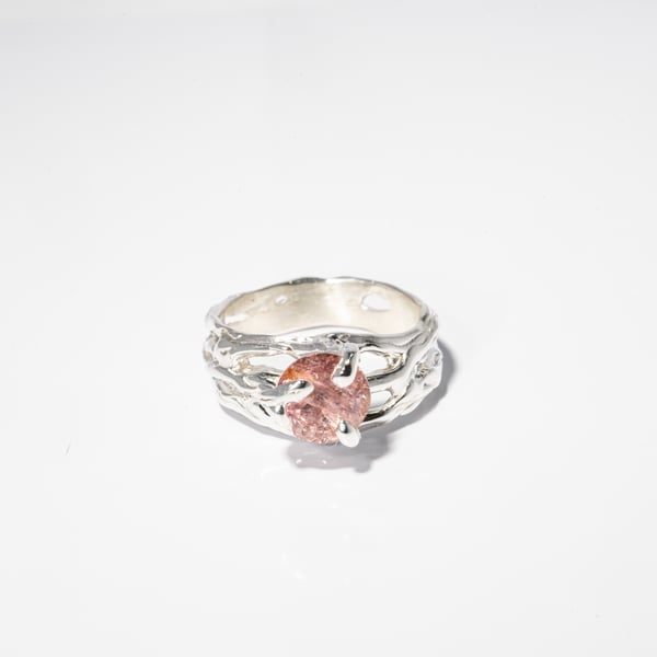 Каблучка з рожевим турмаліном