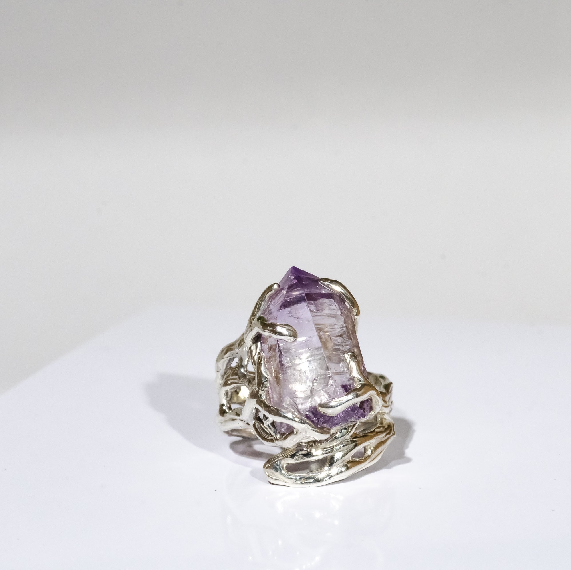 Каблучка з аметистом