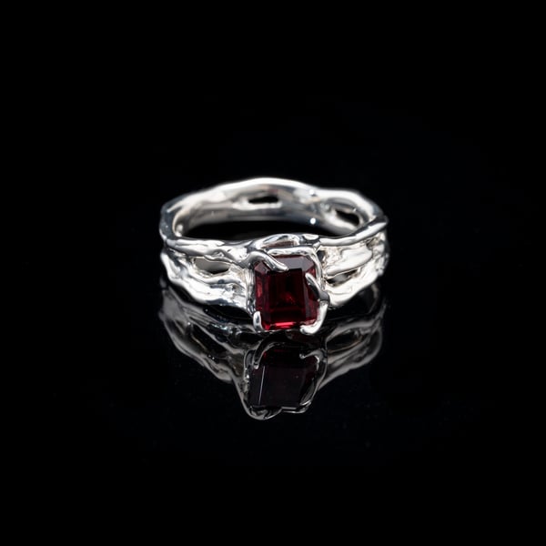 Garnet Ring