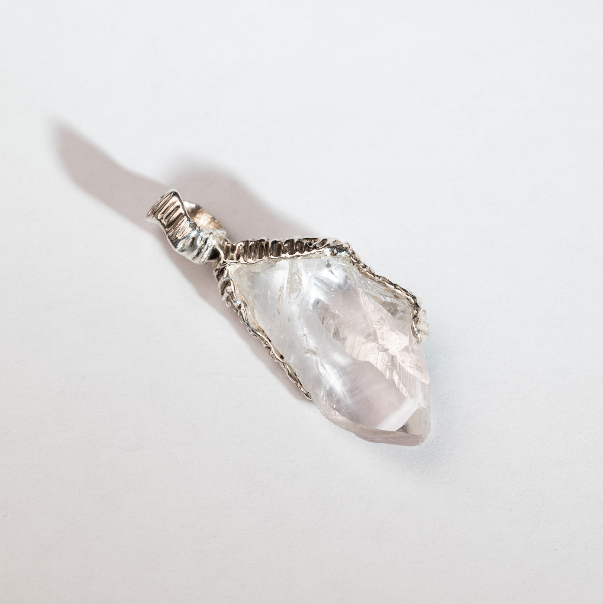 Кулон з кварцом