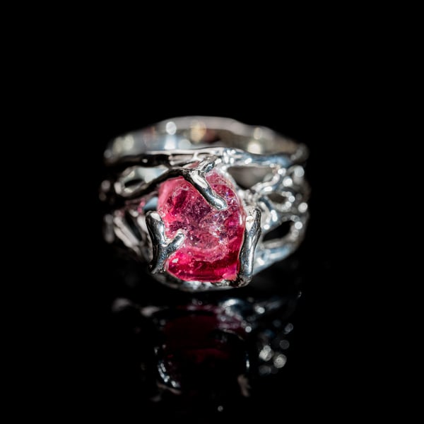 Каблучка з рожевим турмаліном