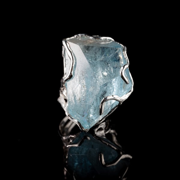 Каблучка з блакитним топазом