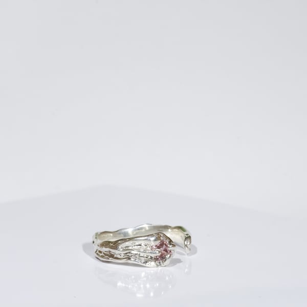 Каблучка з рожевим турмаліном