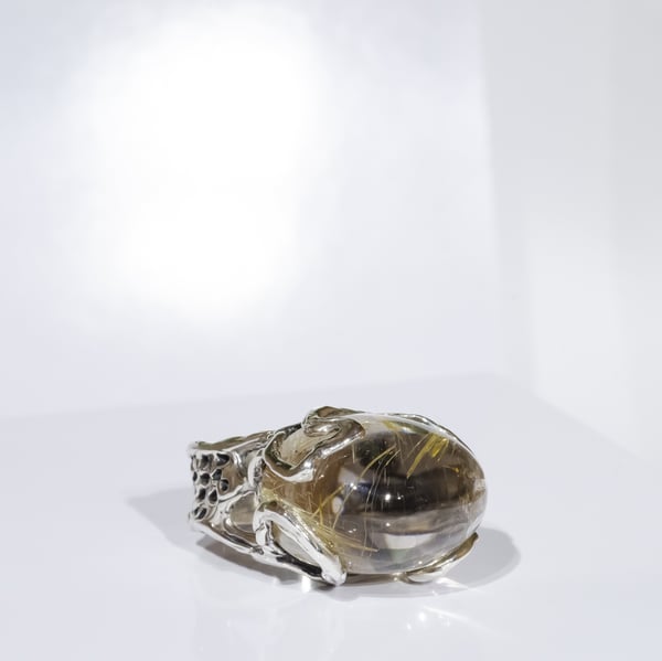 Каблучка з рутилованим кварцом