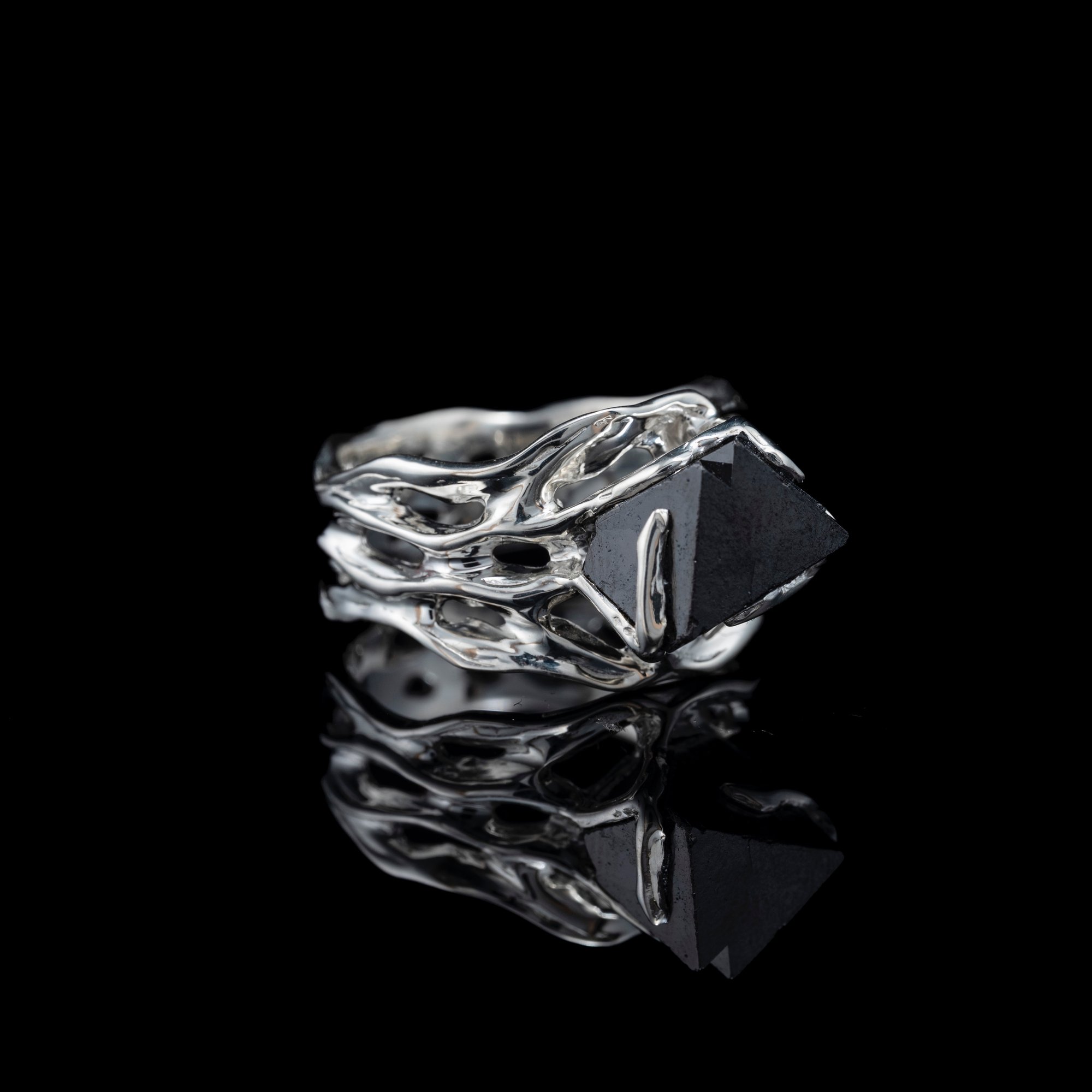 Каблучка з магнетитом - зображення 3