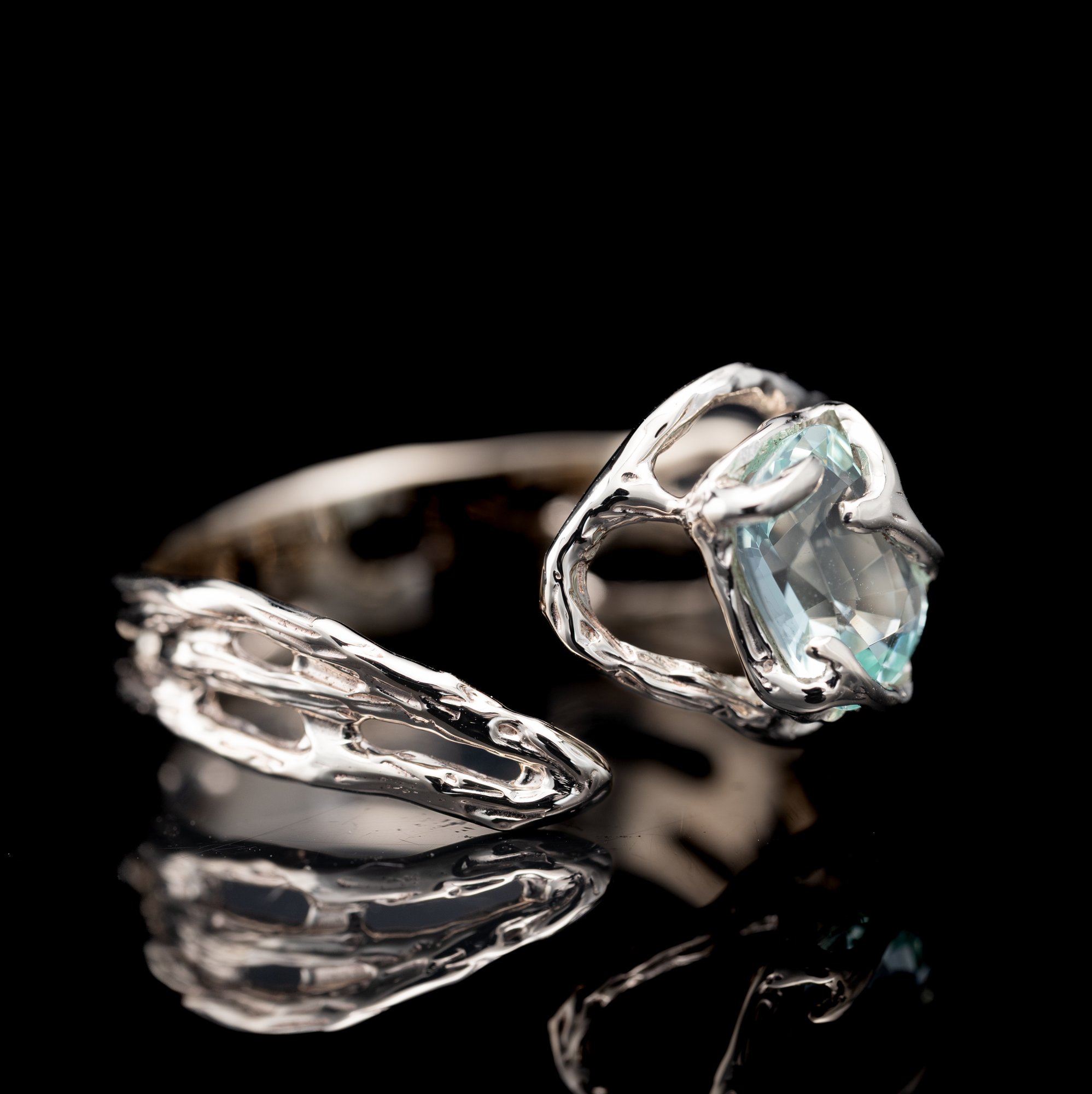 Золота каблучка з аквамарином - зображення 2