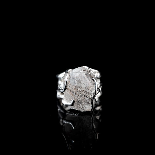 Каблучка з рутилованим кварцом