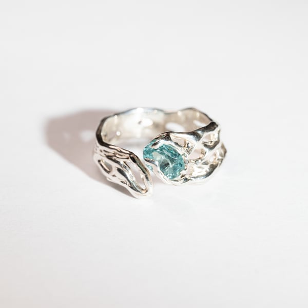 Каблучка з турмаліном кольором параїба