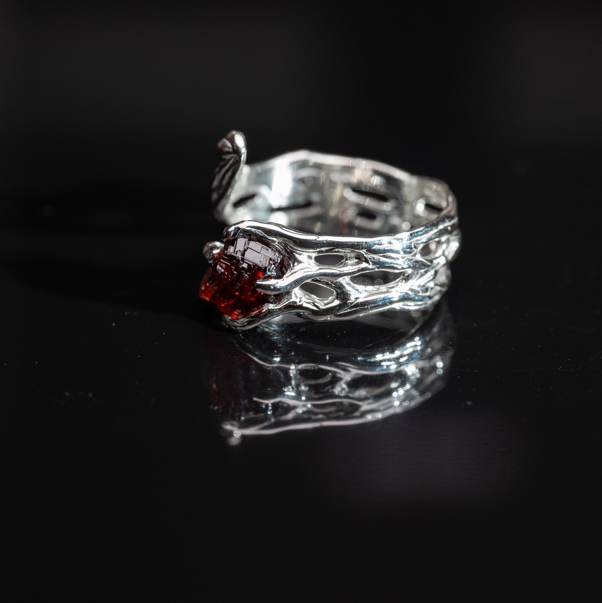 Каблучка з гранатом - зображення 3