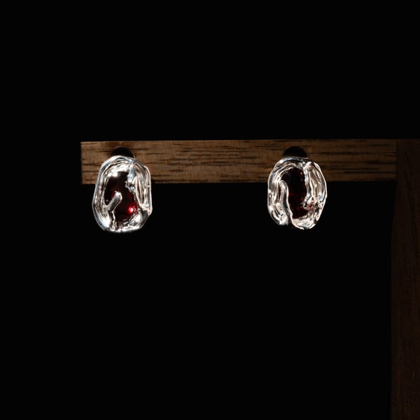 Сережки з гранатами