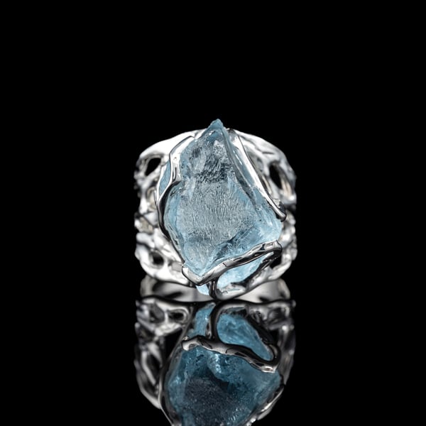 Каблучка з топазом