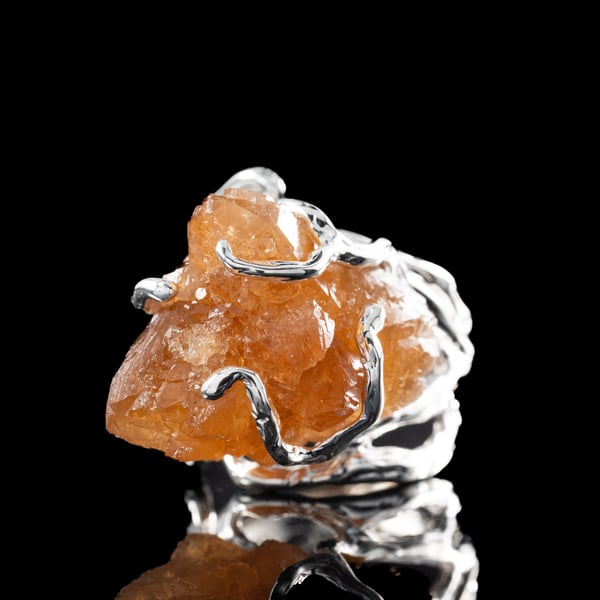 Каблучка з кварцом з включенням заліза