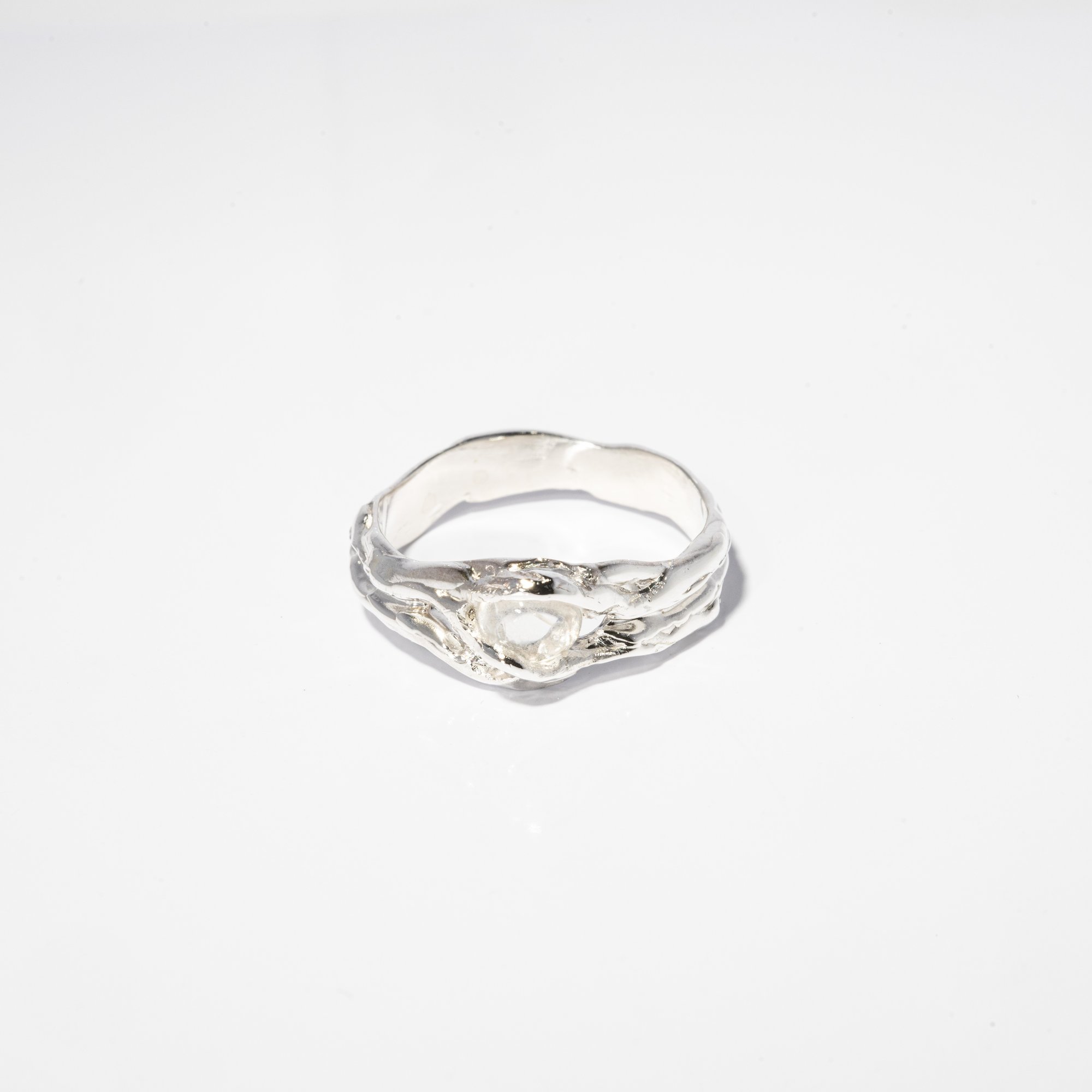 Каблучка з місячним камінням