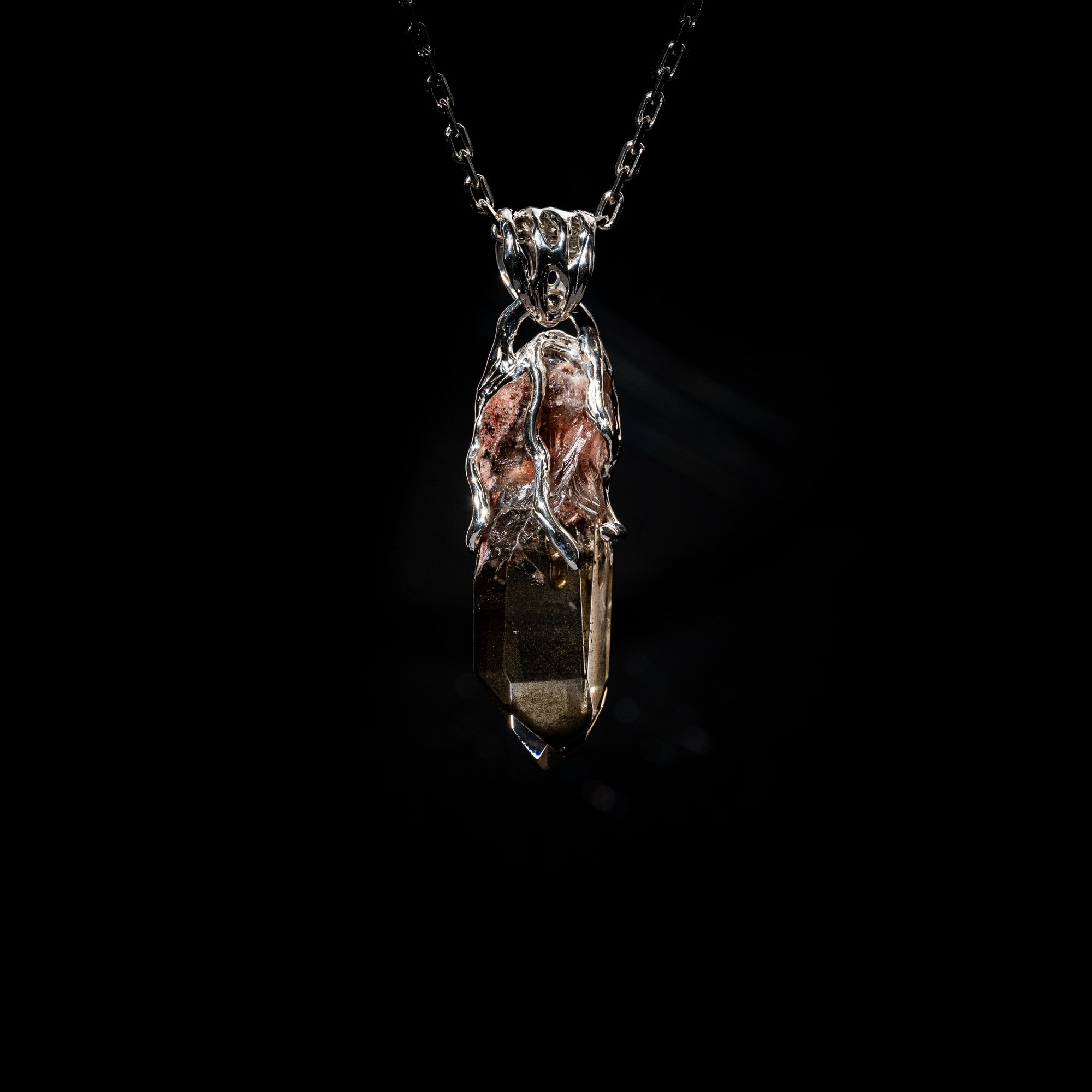 Кулон з кварцом з включенням хлоріту