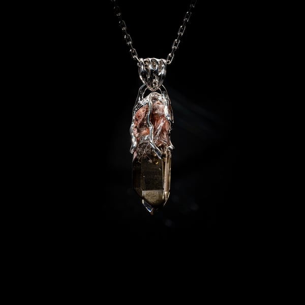 Кулон з кварцом з включенням хлоріту