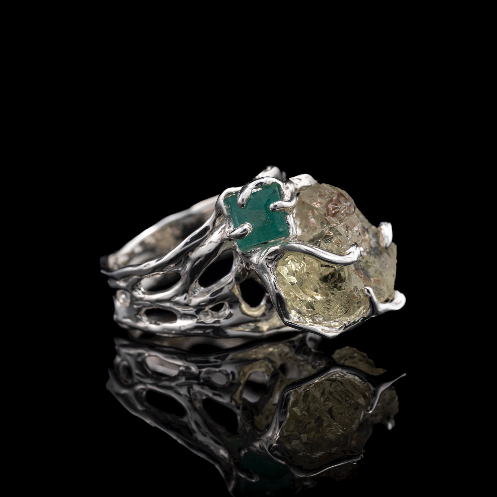 Каблучка з геліодором та смарагдом - зображення 3