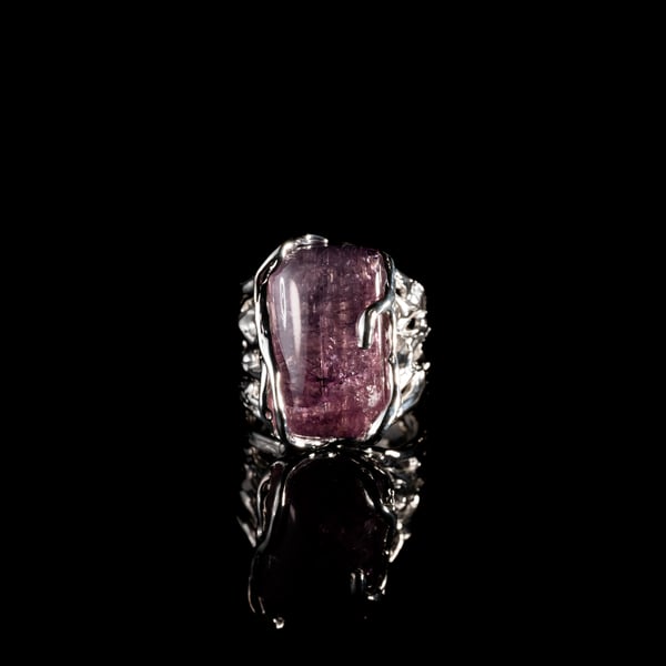 Каблучка з фіолетовим турмаліном