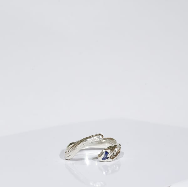 Каблучка з сапфіром