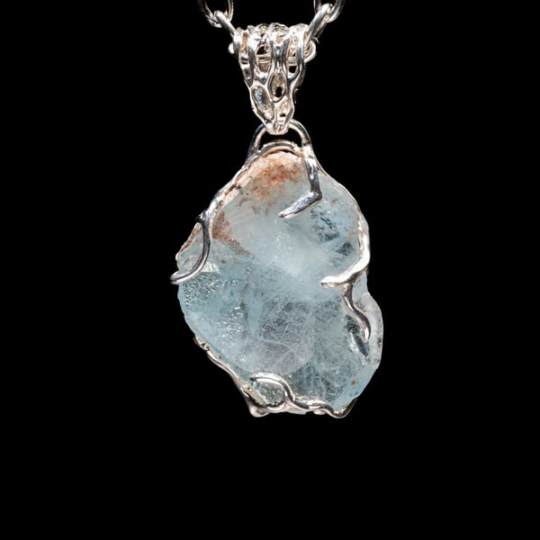 Кулон з топазом