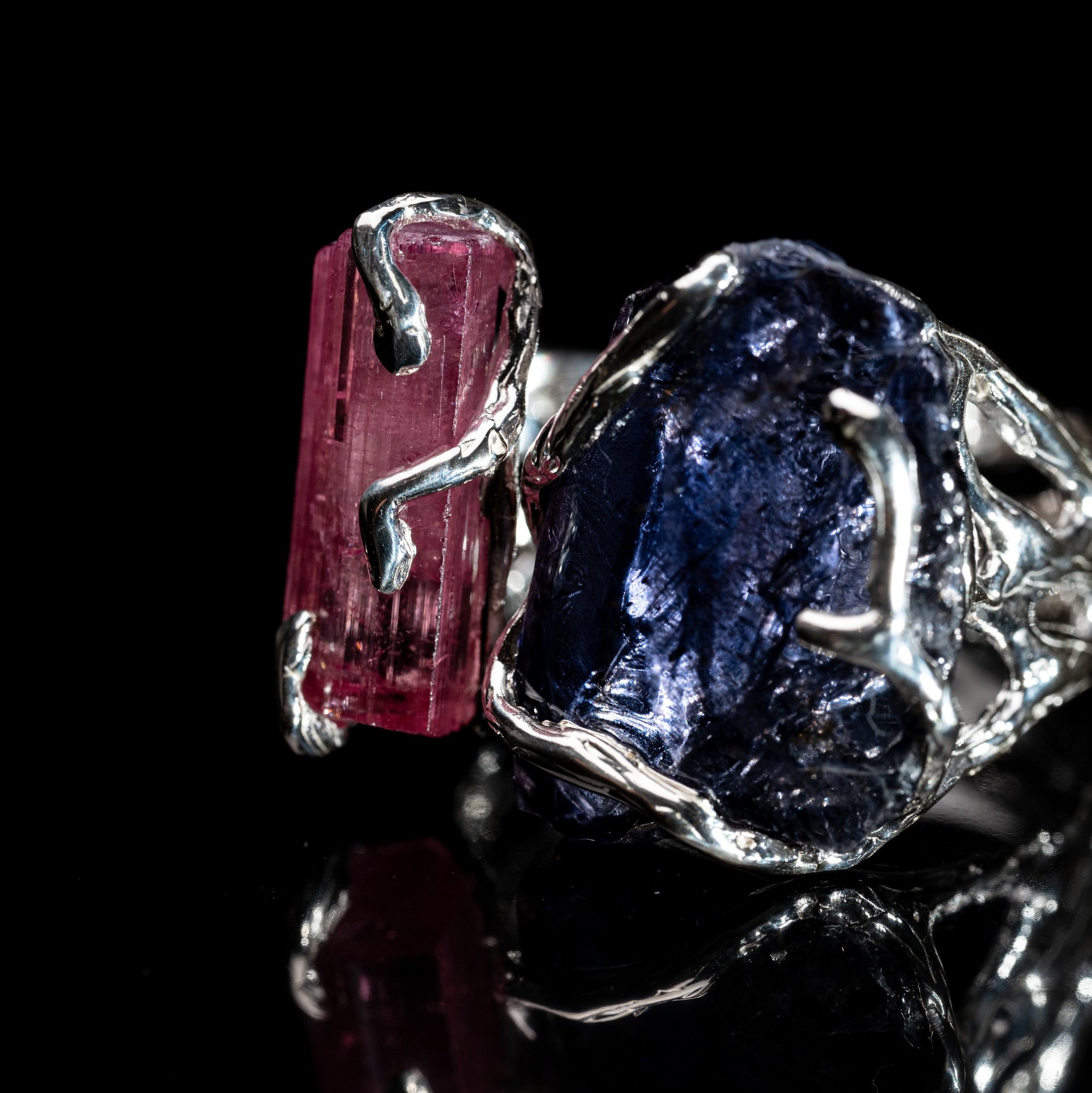 Каблучка з неоновим рожевим турмаліном та іолітом - зображення 4