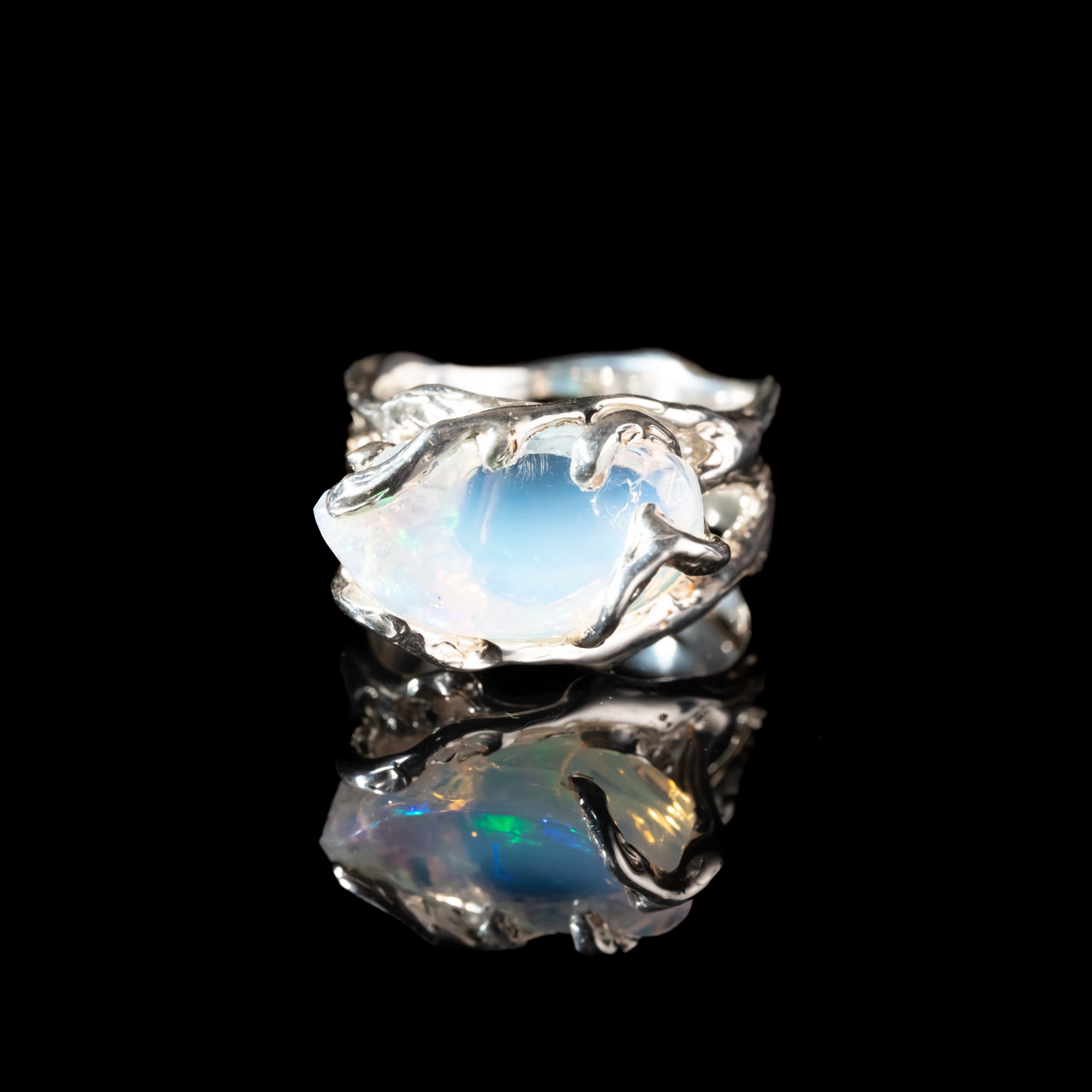 Каблучка з опалом