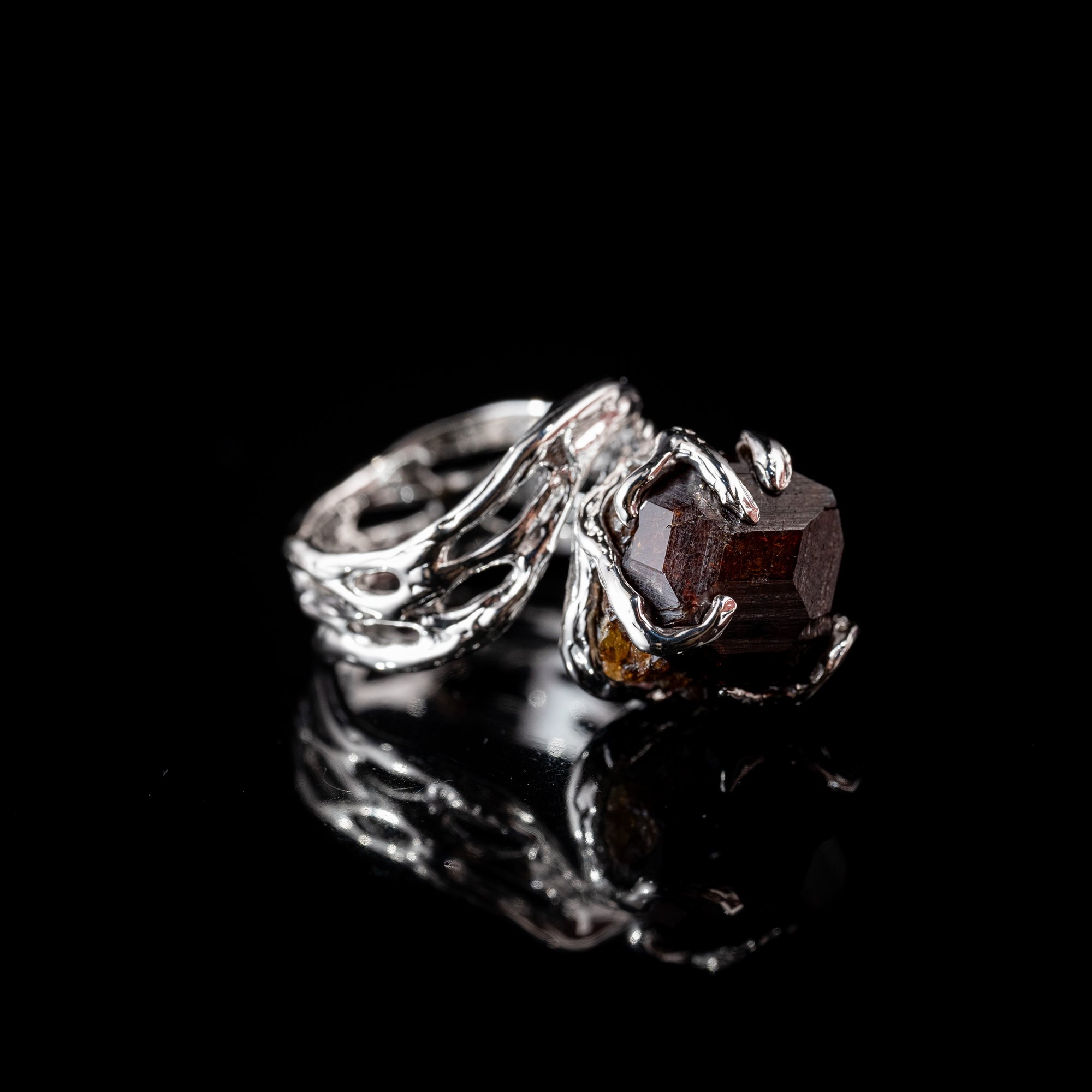 Каблучка з гранатом - зображення 3