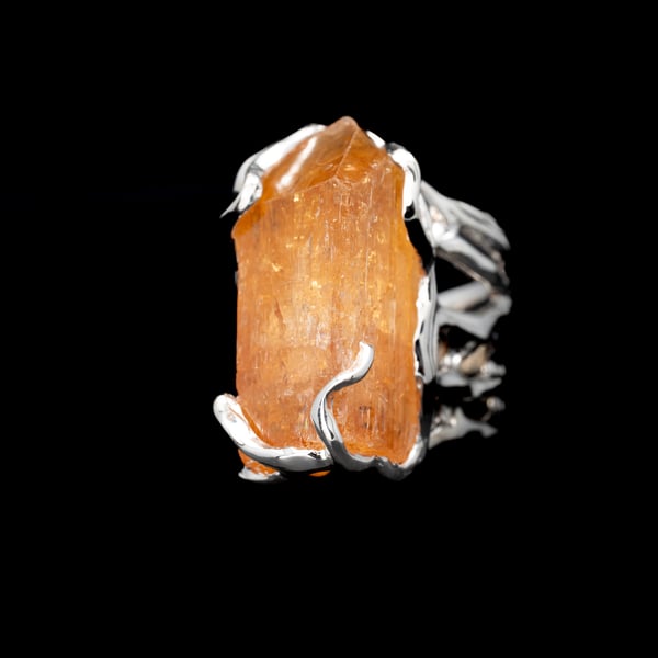 Каблучка з топазом імперіалом